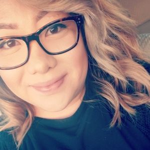 Meet your Posher, Erica